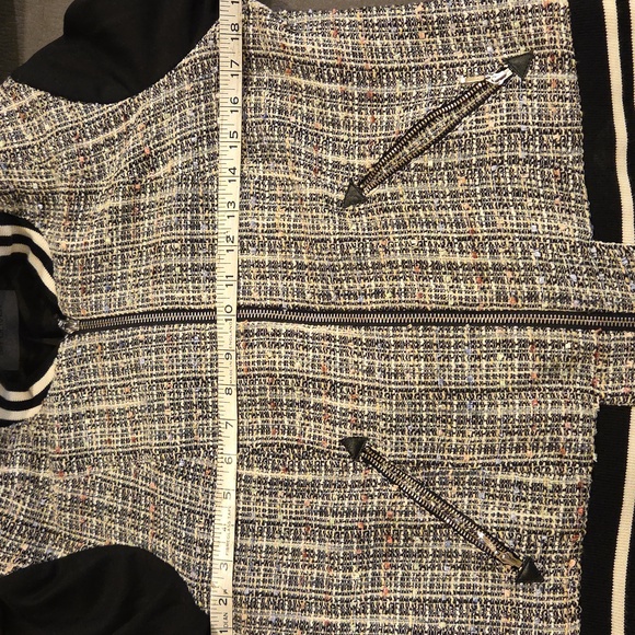 S. Oliver tweed bomber jacket. Size 8 - Picture 13 of 14